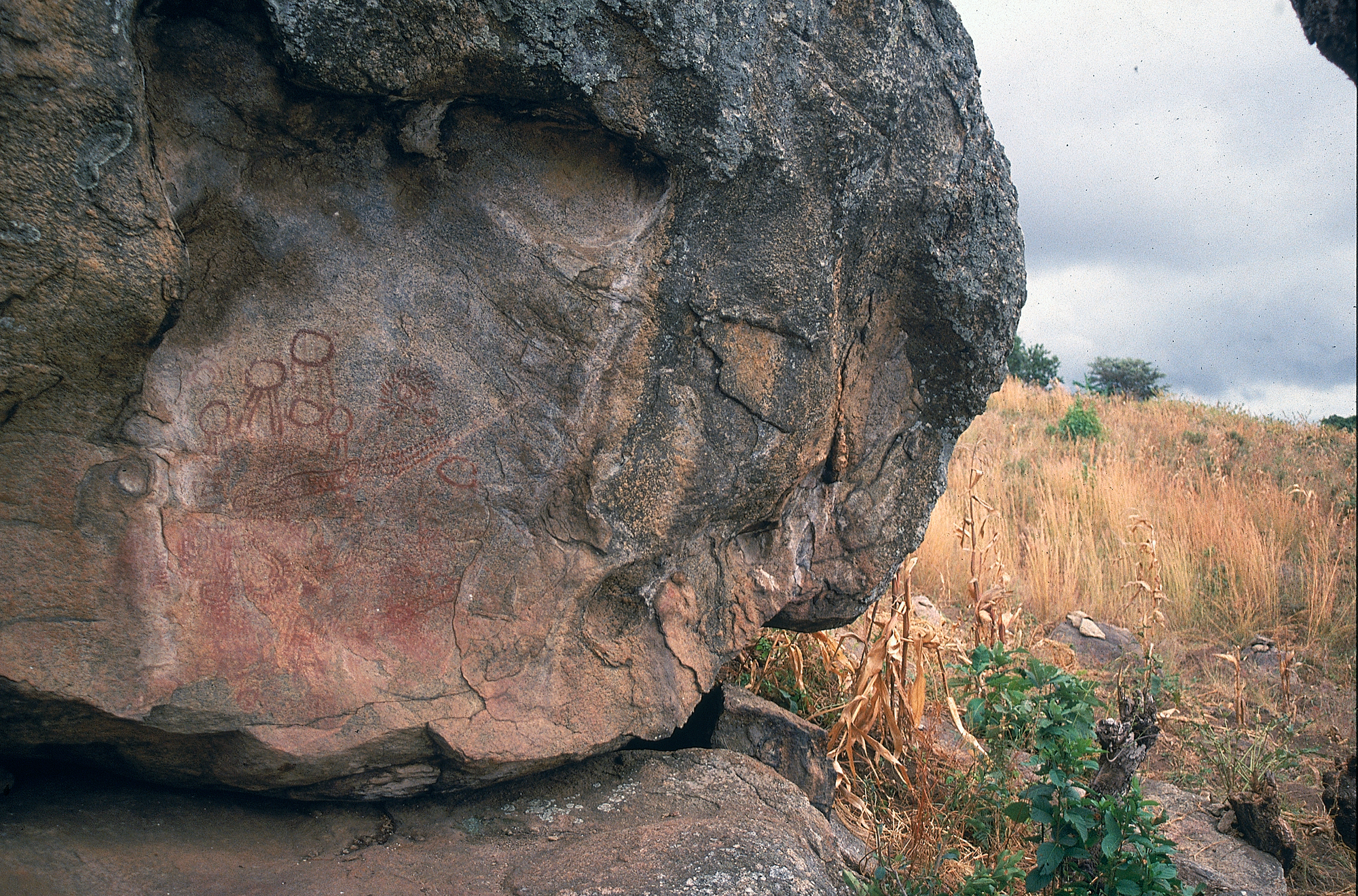 Bradshaw Foundation Pygmy Rock Art Paintings Engravings hunter-gatherer Africa African geometric designs Schematic Art Zone Batwa