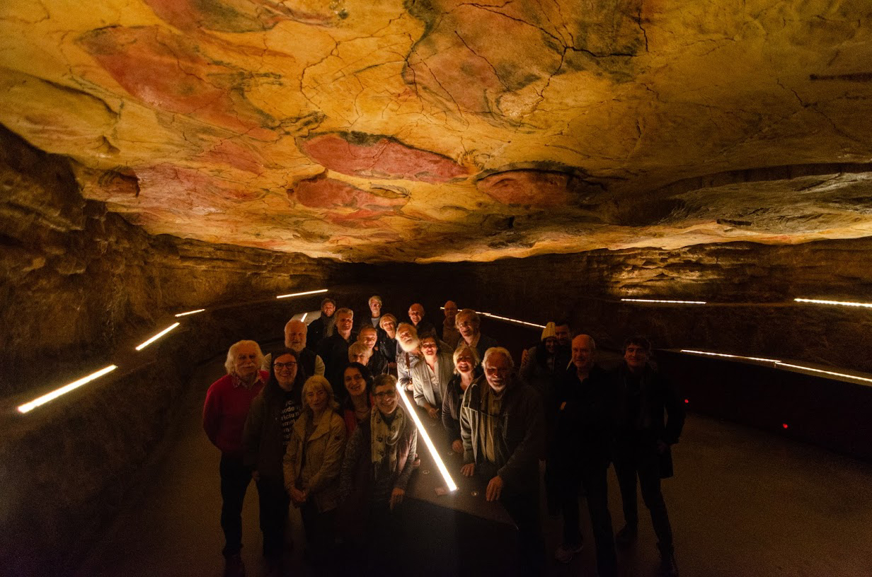 Rock Art Network Chauvet Altamira Lascaux Dordogne Rouffignac Font de Gaume Les Combarelles Rouffignac Cougnac Pech Merle cave art